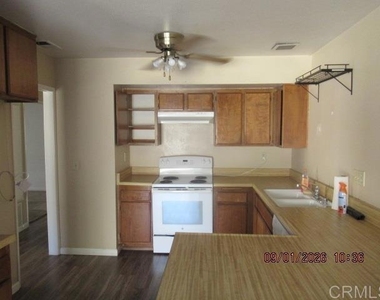2532 Crosshaven Lane - Photo Thumbnail 14