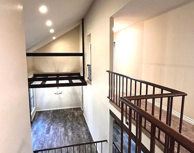24851 Rollingwood Road - Photo Thumbnail 12