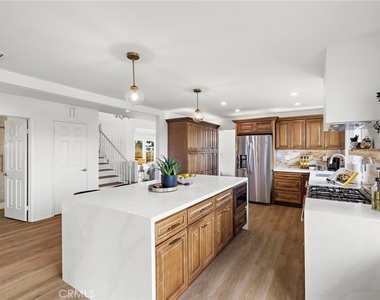 29252 Country Hills - Photo Thumbnail 16