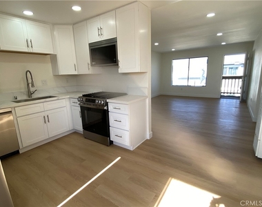 7791 Slater - Photo Thumbnail 2