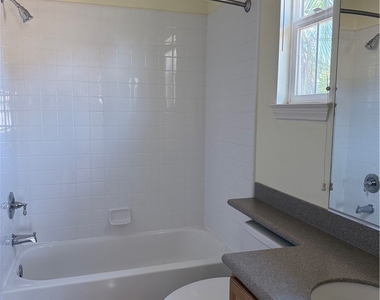 5 Stonegate - Photo Thumbnail 17