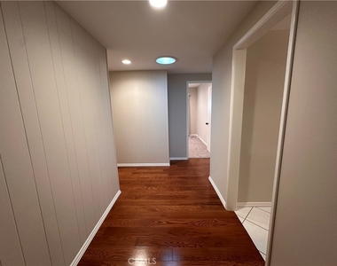 16711 Greenview - Photo Thumbnail 9