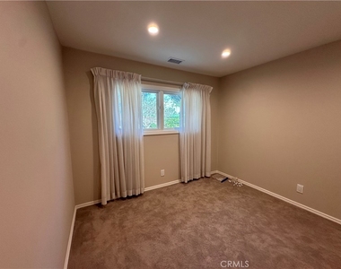 16711 Greenview - Photo Thumbnail 22