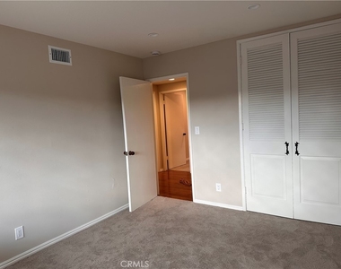 16711 Greenview - Photo Thumbnail 19
