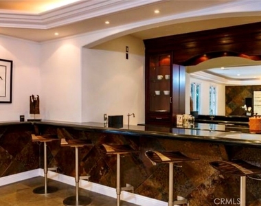 7218 Mulholland - Photo Thumbnail 26