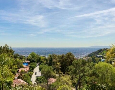 7218 Mulholland - Photo Thumbnail 7
