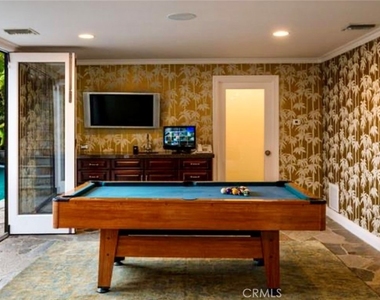7218 Mulholland - Photo Thumbnail 29
