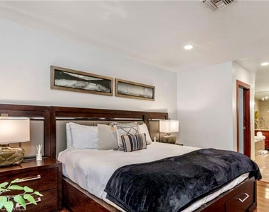8827 Evanview - Photo Thumbnail 9