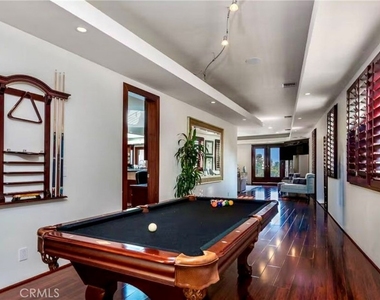 8827 Evanview - Photo Thumbnail 6