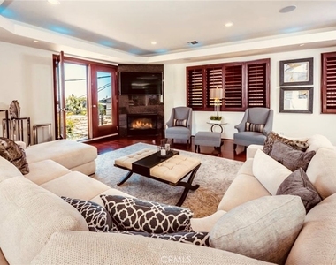 8827 Evanview - Photo Thumbnail 4