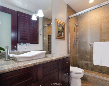8827 Evanview - Photo Thumbnail 12