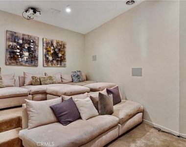 8827 Evanview - Photo Thumbnail 14