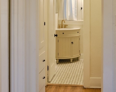 3045 Cedar - Photo Thumbnail 11