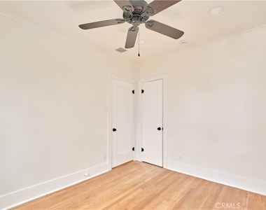 3045 Cedar - Photo Thumbnail 16