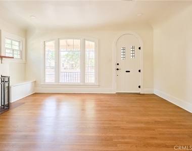 3045 Cedar - Photo Thumbnail 4