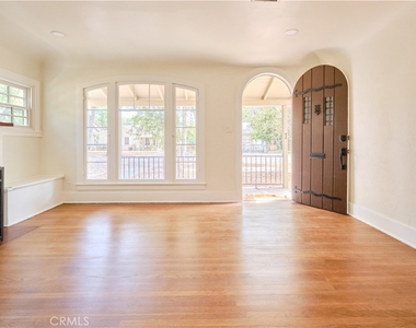3045 Cedar - Photo Thumbnail 3