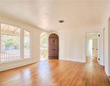 3045 Cedar - Photo Thumbnail 6
