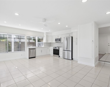 8822 Bellshire - Photo Thumbnail 10