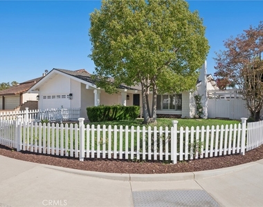 8822 Bellshire - Photo Thumbnail 23