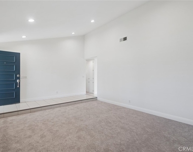 8822 Bellshire - Photo Thumbnail 5