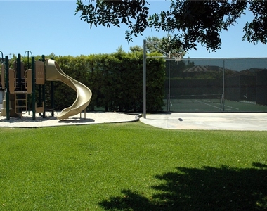 28 1/2 Beacon Bay - Photo Thumbnail 6
