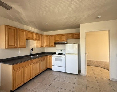 4120 Estrella Ave - Photo Thumbnail 1