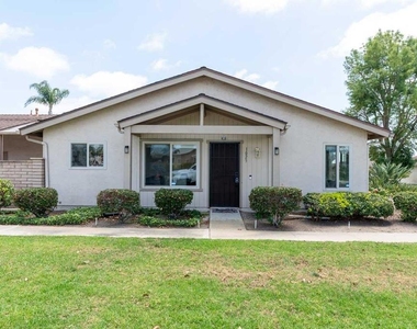 1025 Plover Way - Photo Thumbnail 14