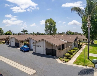 1025 Plover Way - Photo Thumbnail 18