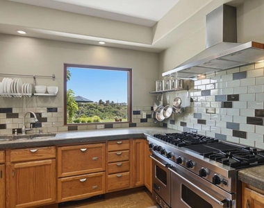 3811 Hiawatha Way - Photo Thumbnail 14