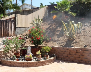 11235 Brockway Street - Photo Thumbnail 16