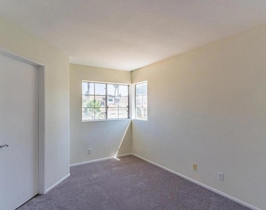 1633 Calle Las Casas - Photo Thumbnail 14