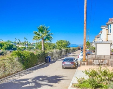 421 N Cedros Ave - Photo Thumbnail 51