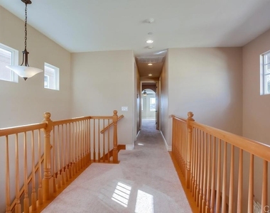 421 N Cedros Ave - Photo Thumbnail 21