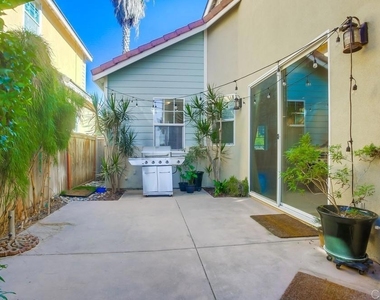 421 N Cedros Ave - Photo Thumbnail 45