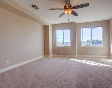 421 N Cedros Ave - Photo Thumbnail 24