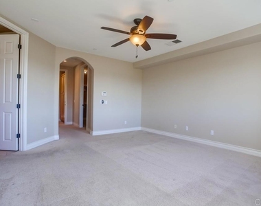 421 N Cedros Ave - Photo Thumbnail 27