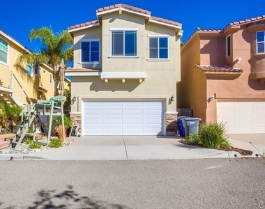 421 N Cedros Ave - Photo Thumbnail 53