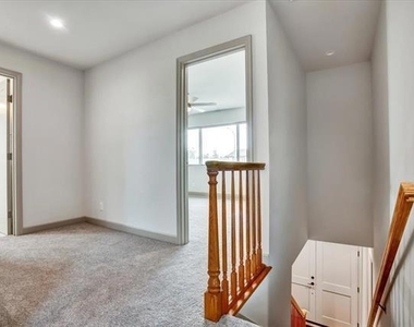 3283 Fronda Drive - Photo Thumbnail 6