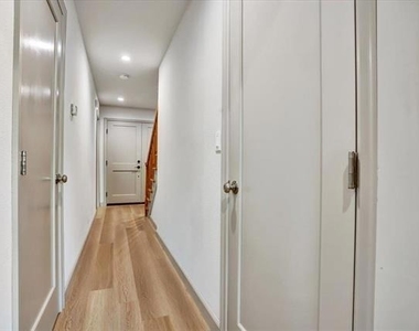 3283 Fronda Drive - Photo Thumbnail 14