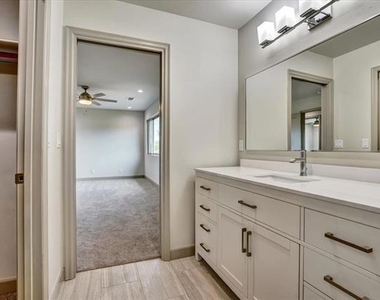 3283 Fronda Drive - Photo Thumbnail 5