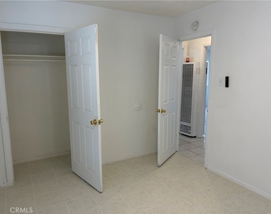 322 Maxine Avenue - Photo Thumbnail 8