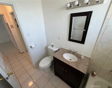 322 Maxine Avenue - Photo Thumbnail 11