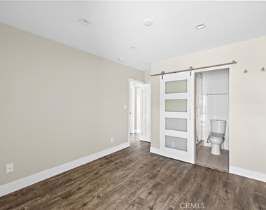 694 N Coast - Photo Thumbnail 10