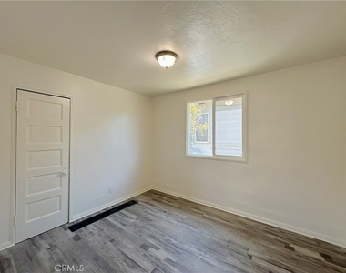 1115 Herald Street - Photo Thumbnail 4