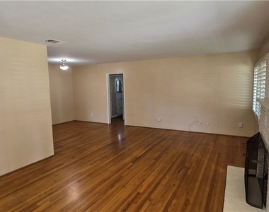 3550 Washington Street - Photo Thumbnail 6