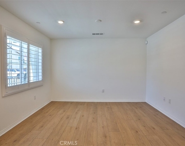 7419 Olive Grove Street - Photo Thumbnail 3