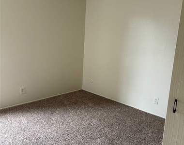 16578 Montego Way - Photo Thumbnail 17