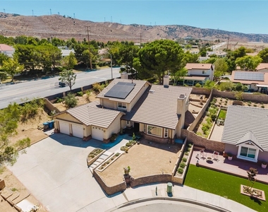 41201 Laidlaw Lane - Photo Thumbnail 3