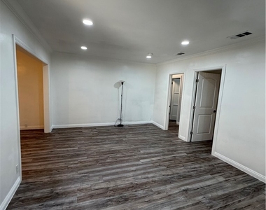 11521 Mines Boulevard - Photo Thumbnail 8