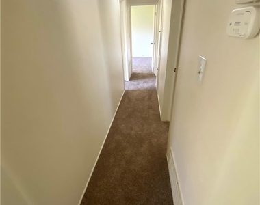 700 E Orangewood - Photo Thumbnail 4